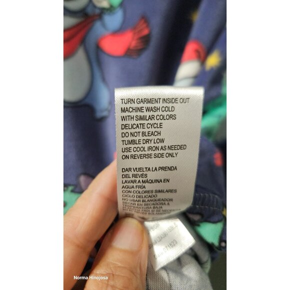 Disney Stitch Christmas Women's Pajama Top S/CH 4-6 Blue Festive Holiday Design - Picture 7 of 8